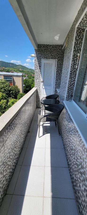 Apartament In Regim Hotelier Deva Eksteriør bilde