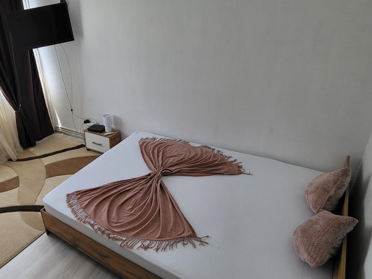Apartament In Regim Hotelier Deva Eksteriør bilde