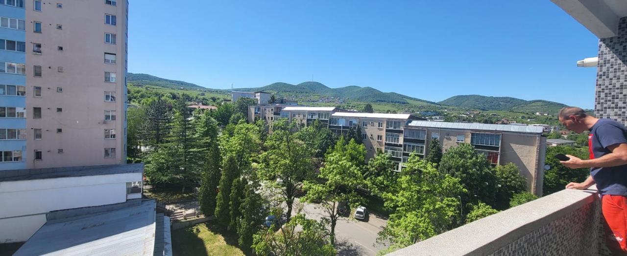 Apartament In Regim Hotelier Deva Eksteriør bilde